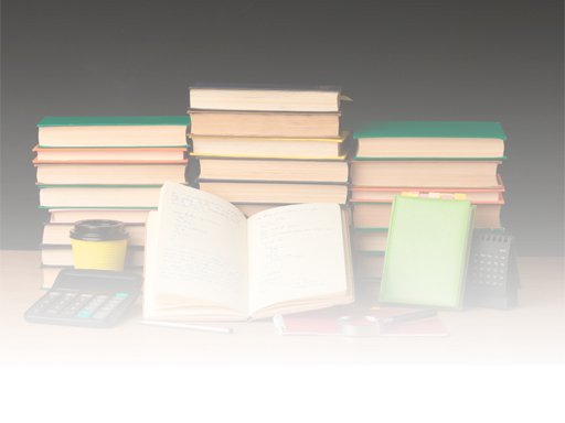 Livros fiscais organizados representando escrituração contábil empresarial